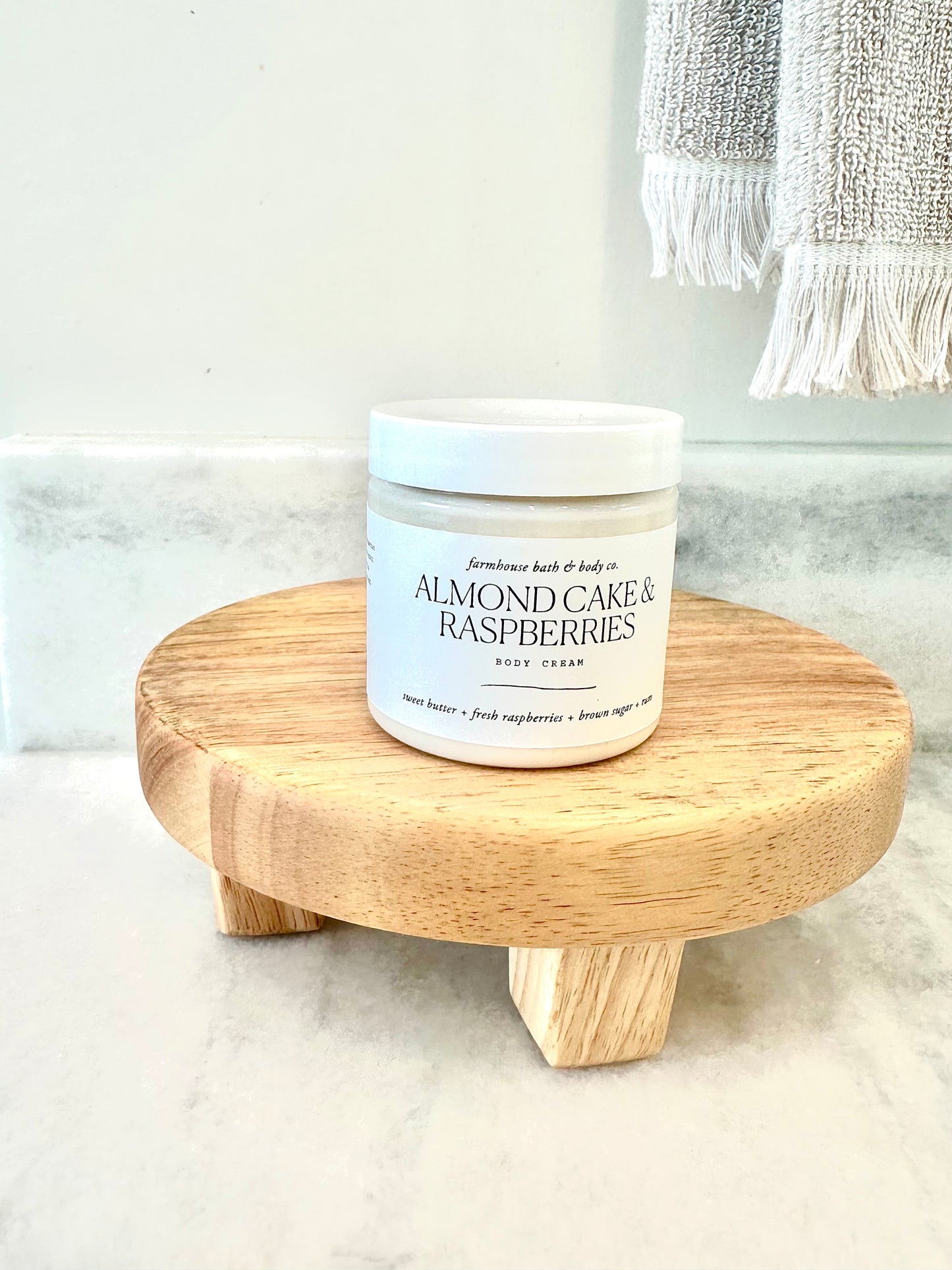 Almond Cake & Raspberries - Small Body Cream